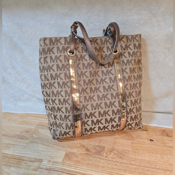Michael Kors Sequin Gold & Tan LOGO Shopper Tote Bag - Picture 2 of 5